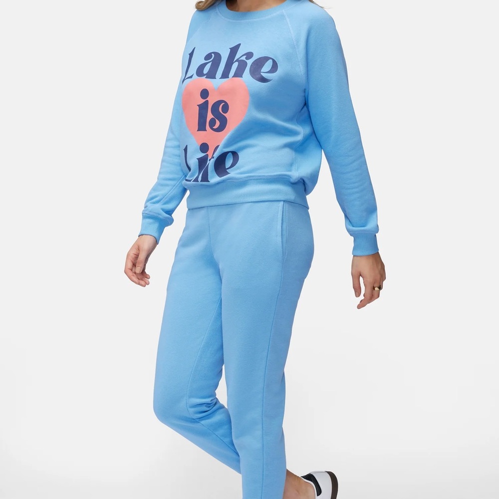 NWOT Wildfox lake is life sweatshirt